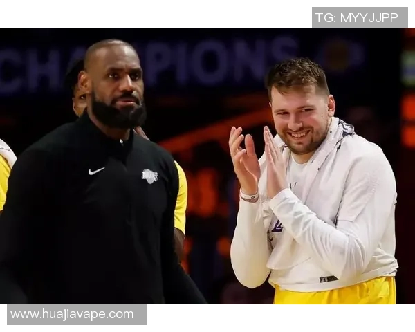 40岁勒布朗在场-14！美媒炮轰他粘球+各种漏防：季后赛会是灾祸