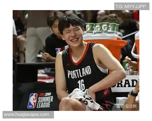 杨瀚森估计12月初出战开展联盟竞赛，现已接连6场没有进场，赛前出现在开拓者新球衣的宣传中